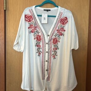 Glitzy Girlz Floral Embroidered Top Sz 1x New with tags